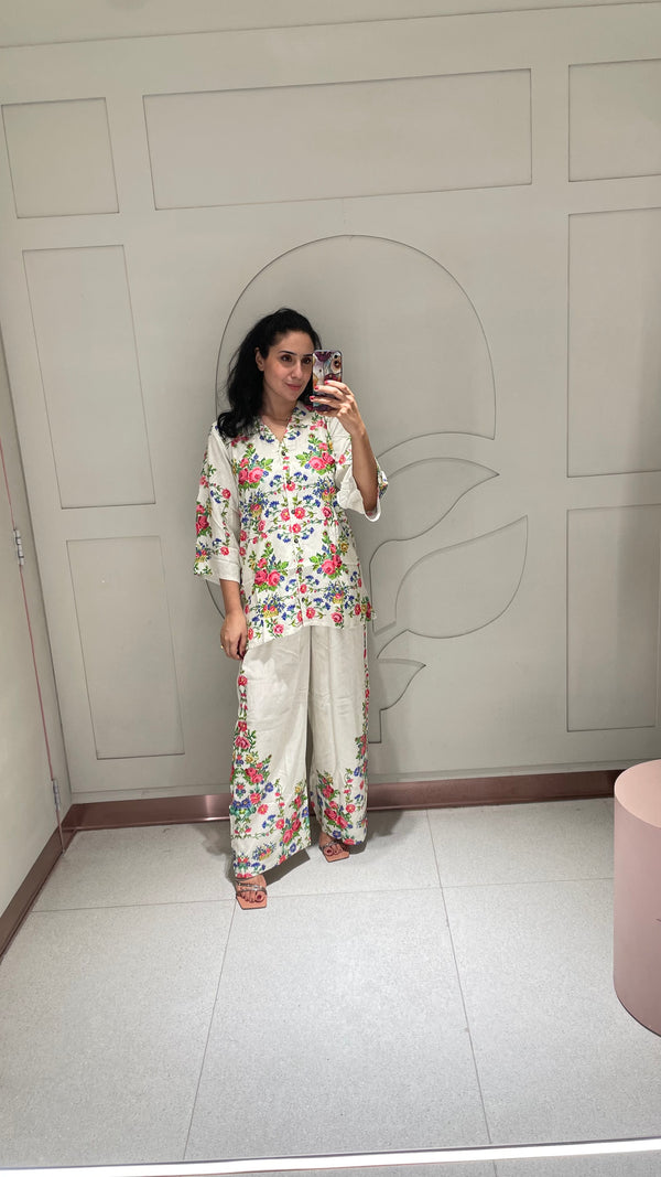 Exclusive Online - Top + Trousers