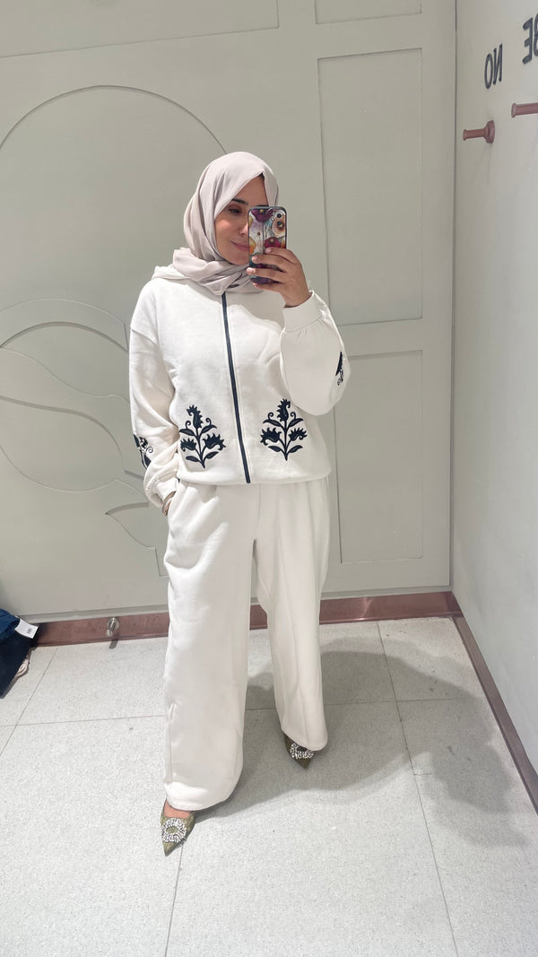 Hoodie + pants (embroidered)