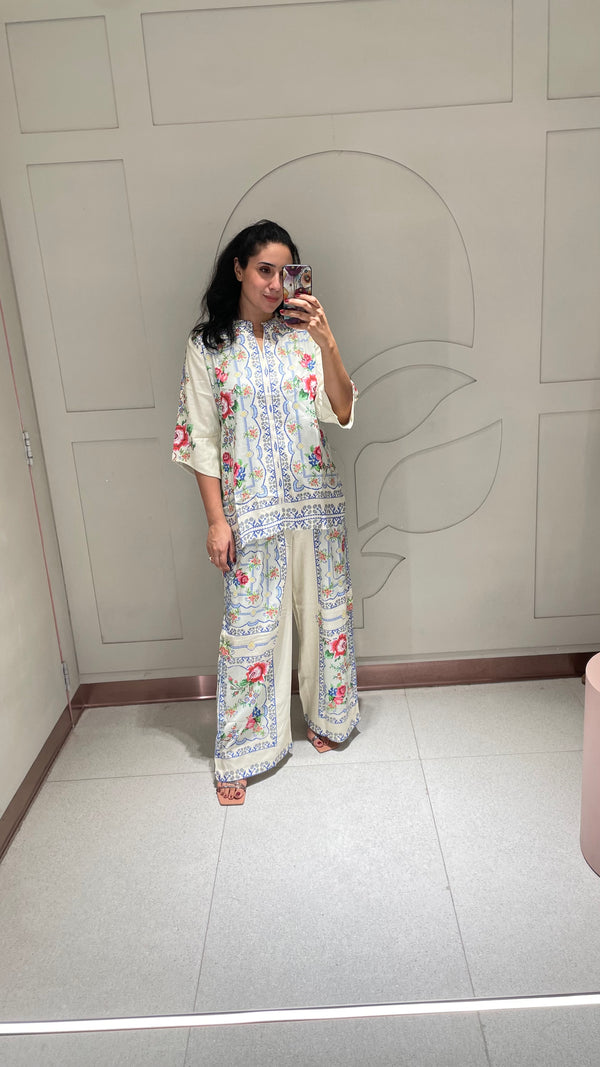 Exclusive Online - Top + Trousers