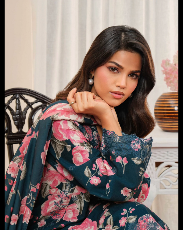 3 Piece Khaddar Suit-Embroidered